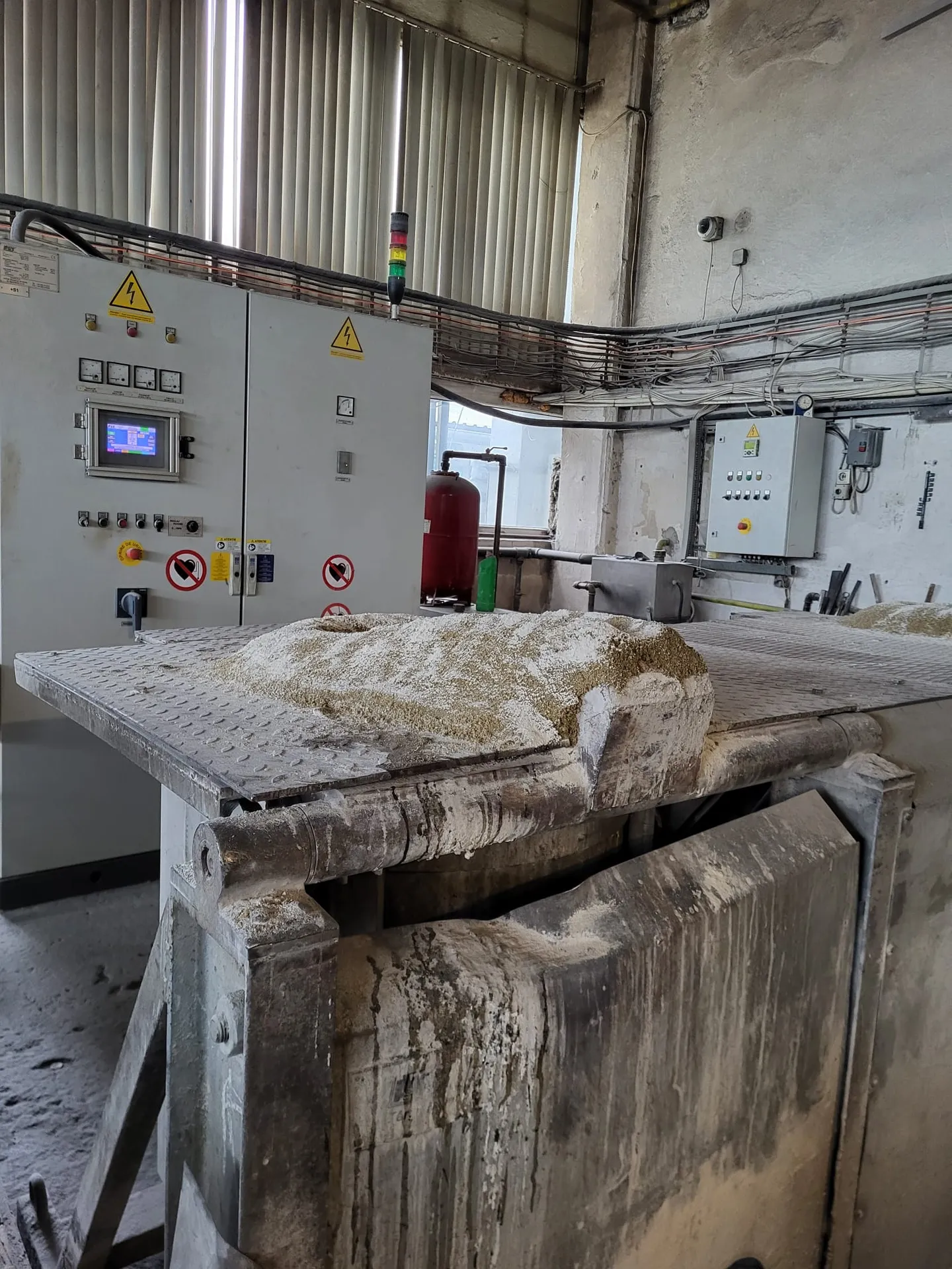 Induction furnace